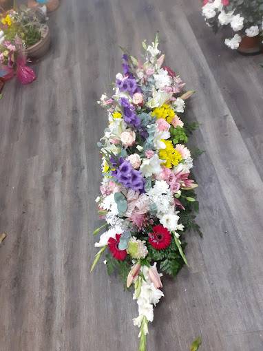 Grande composition florale de toutes les couleurs
